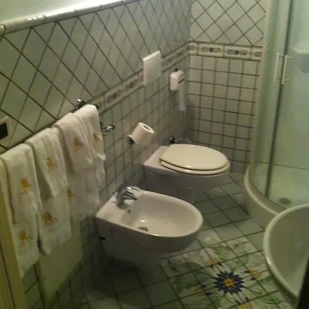 酒店 San Leo 4*