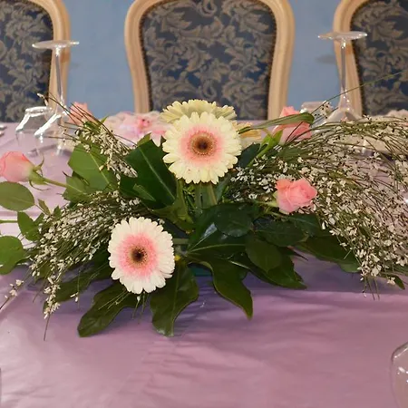 San Leo Ξενοδοχείο