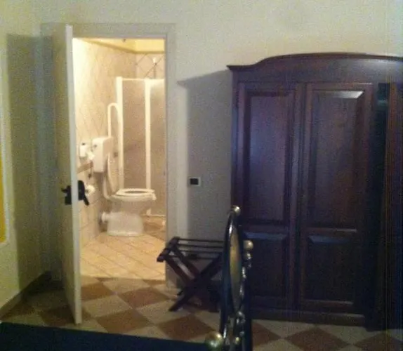 San Leo Hotel